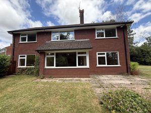 Photo 14- click for photo gallery